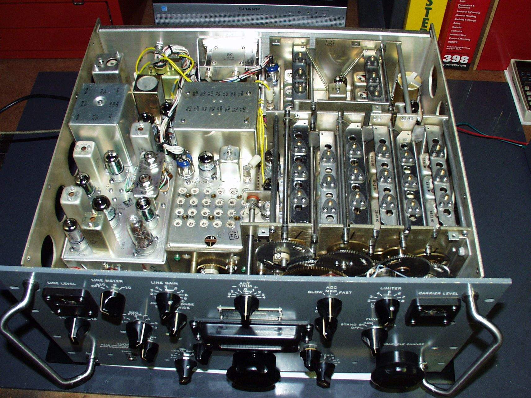 r390a-28.jpg