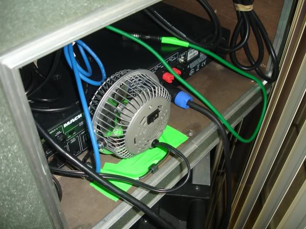 rackfan.jpg