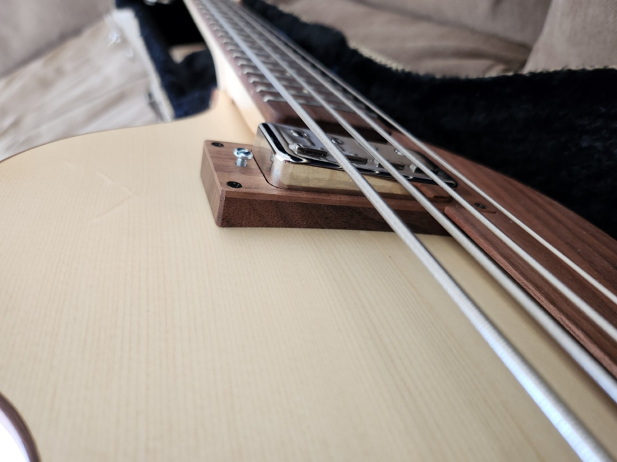 Raised neck pickup.jpg