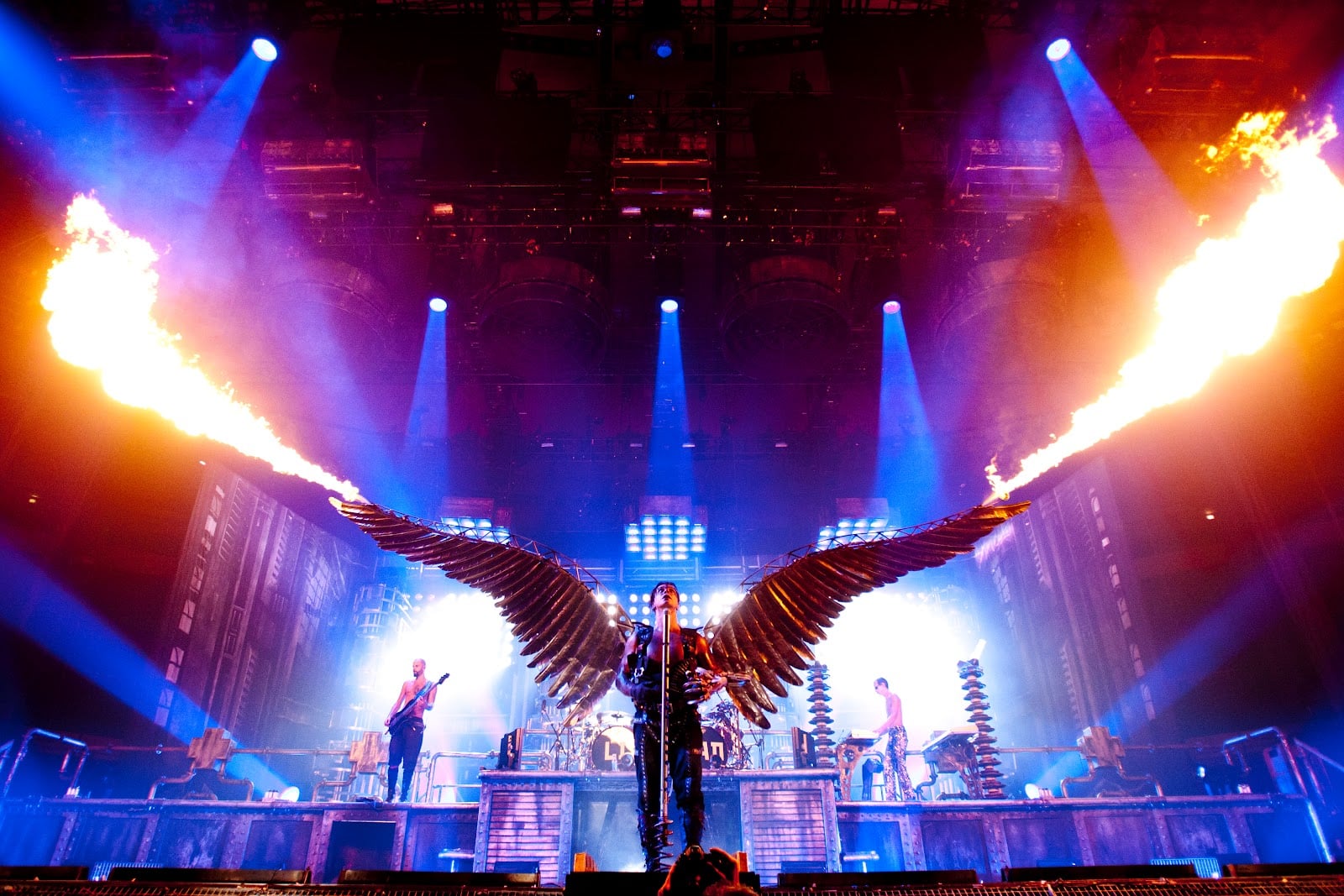 rammstein+wings.jpg