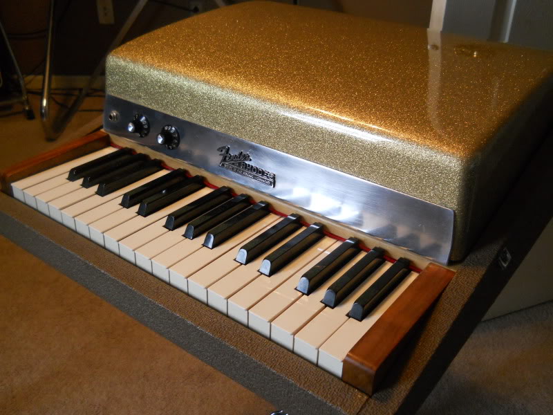 Raypianobass017.jpg
