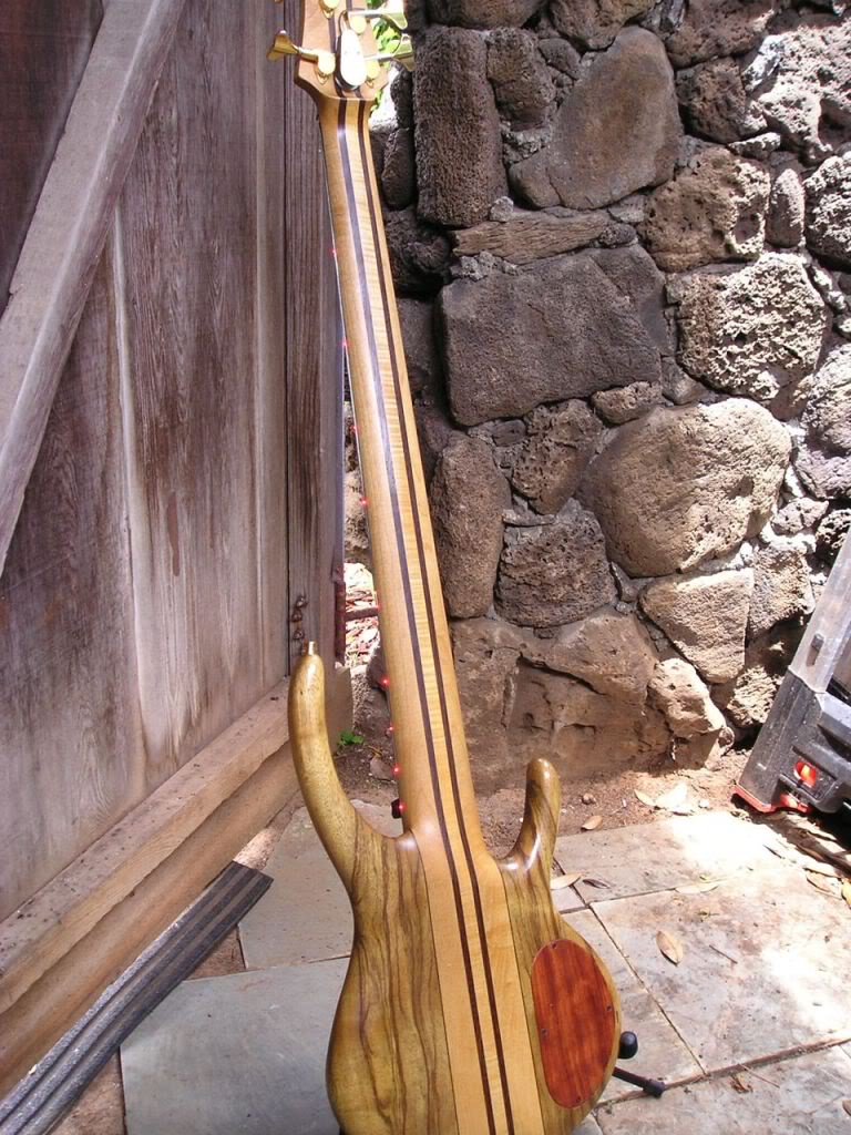 RBCustomBass3.jpg