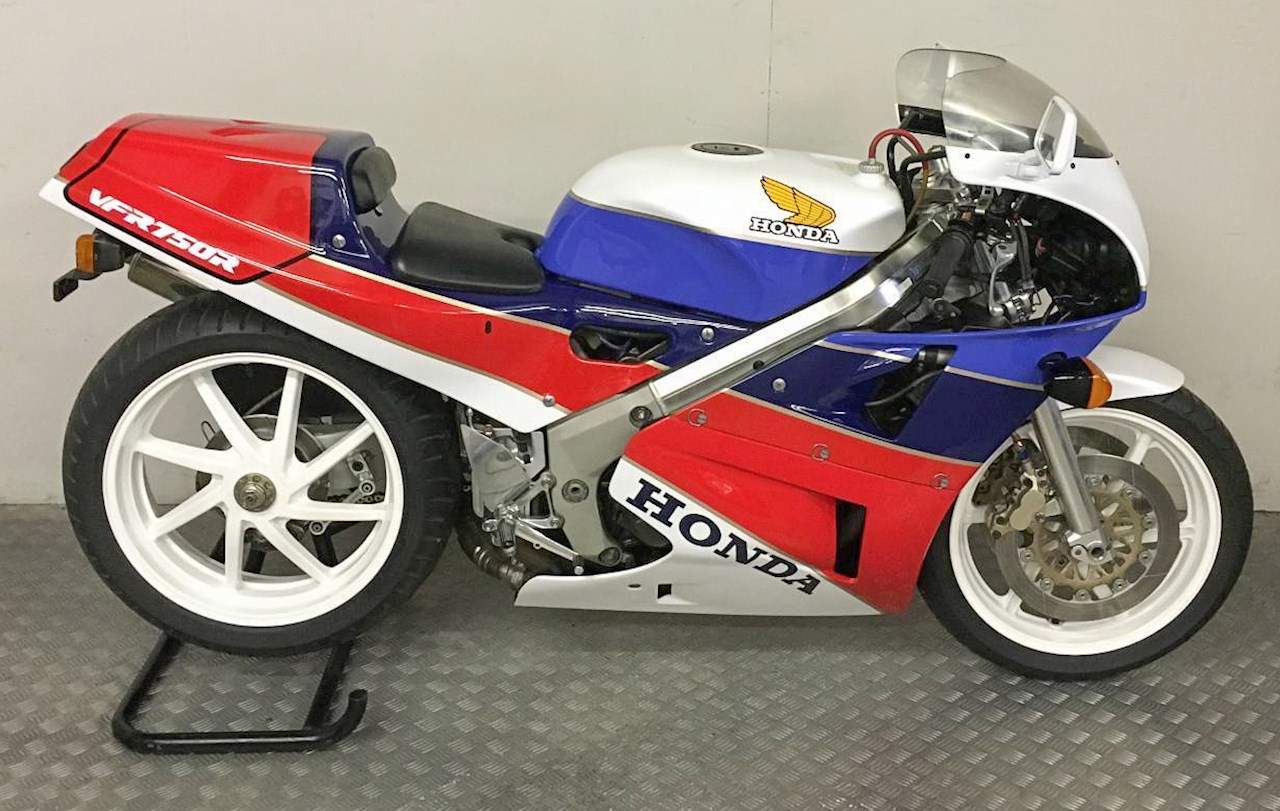 RC30.jpg