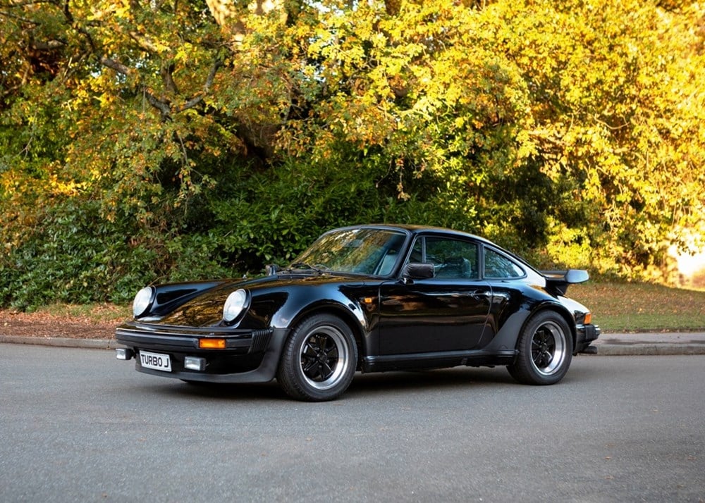 ref-101-porsche-911-1.jpg
