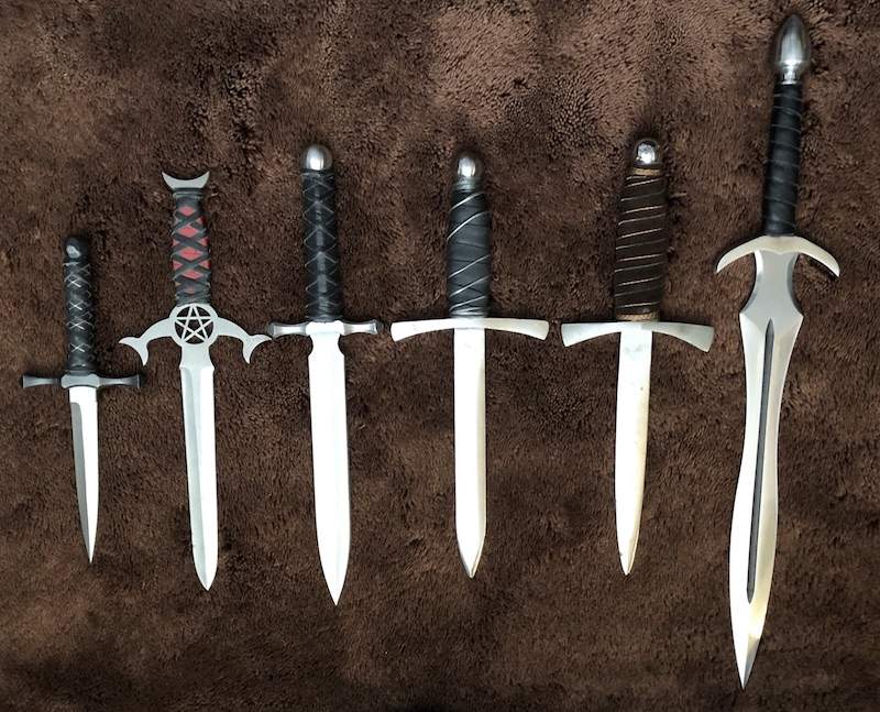 renaissanceknives.jpg