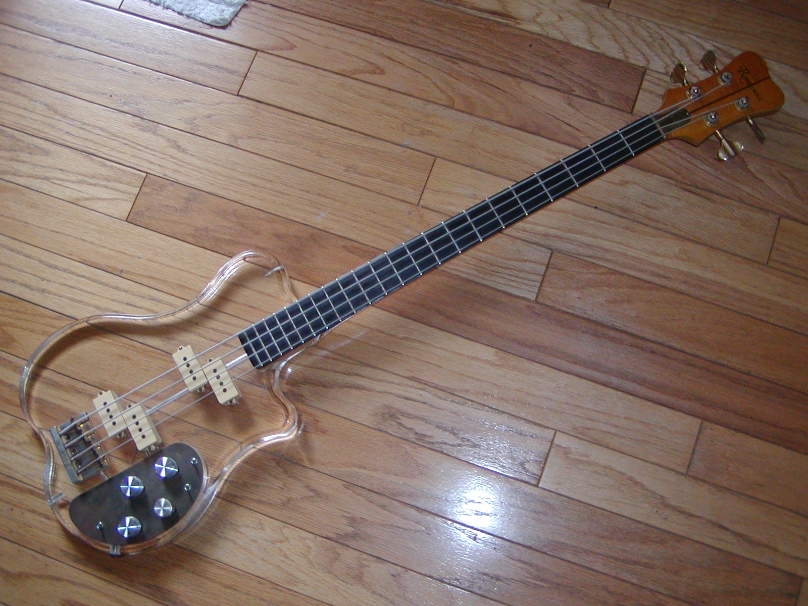 renbass+(12).jpg