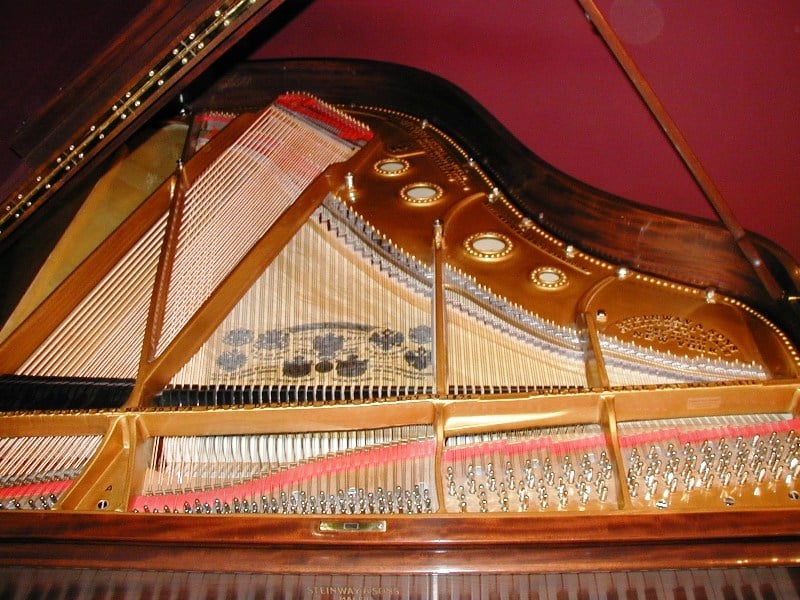 restored2louisxvinside.jpg