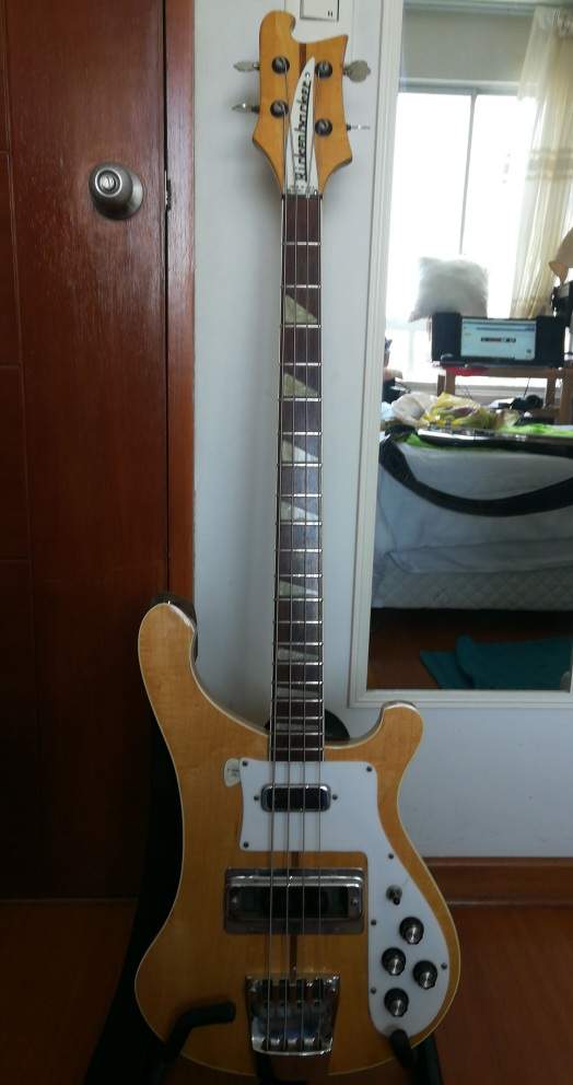 Rickenbacker.jpg