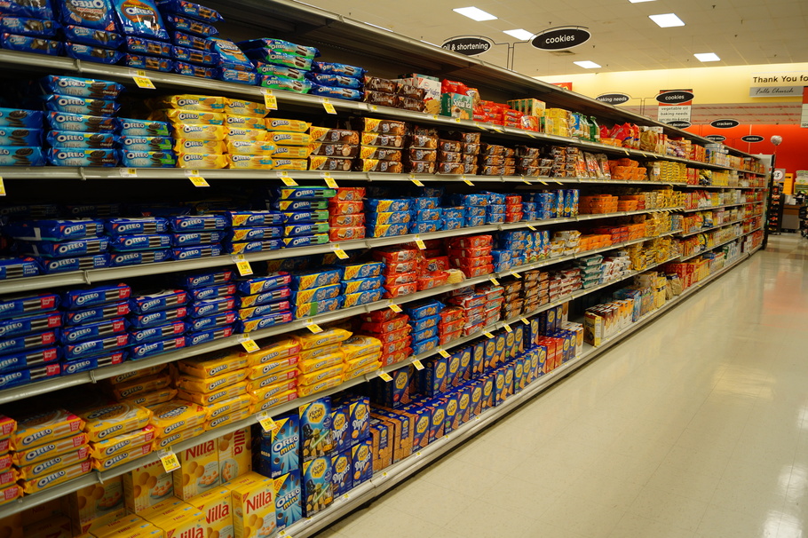 Rigged_cookie_aisle.jpg