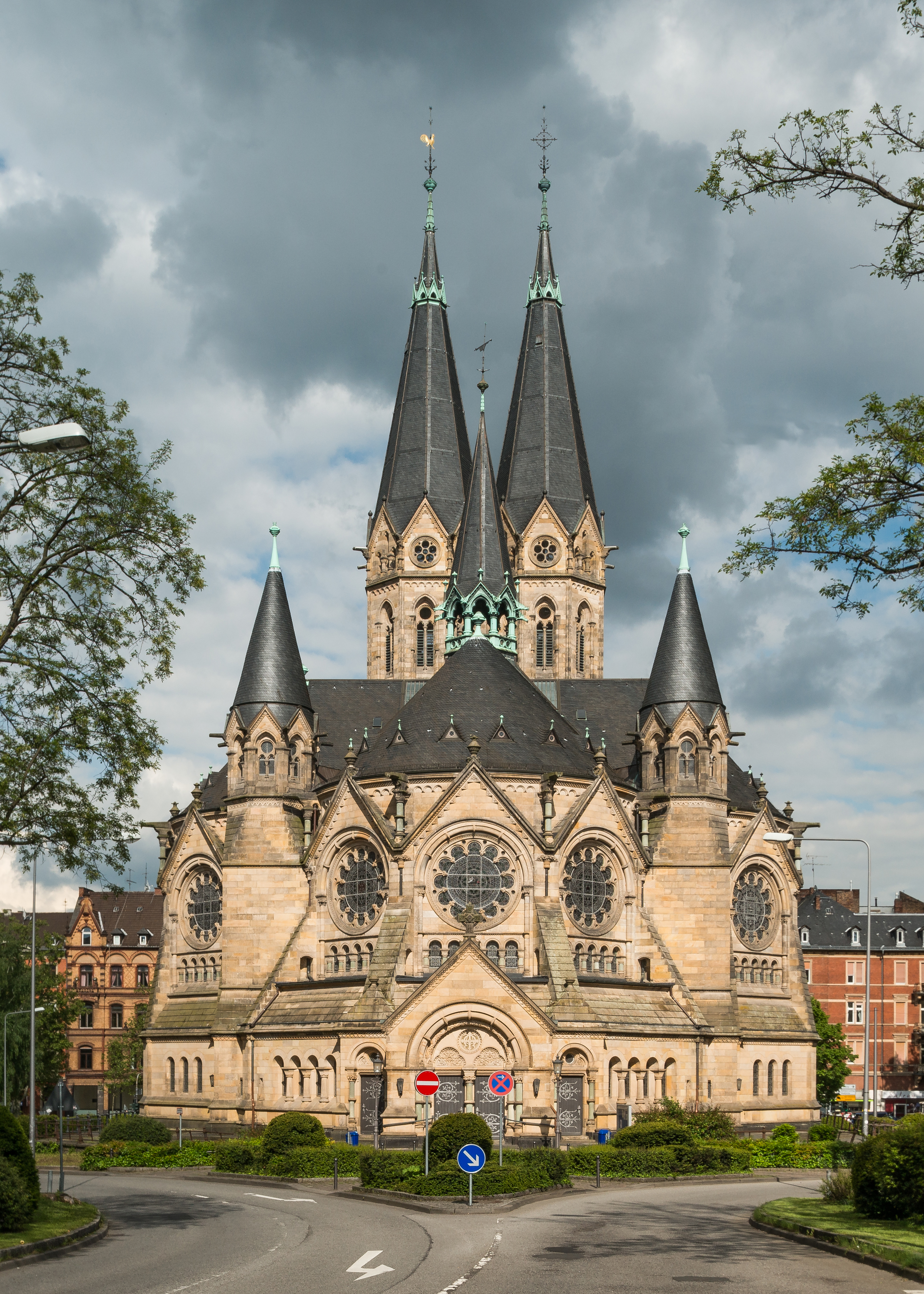 Ringkirche_von_Westen2.jpg