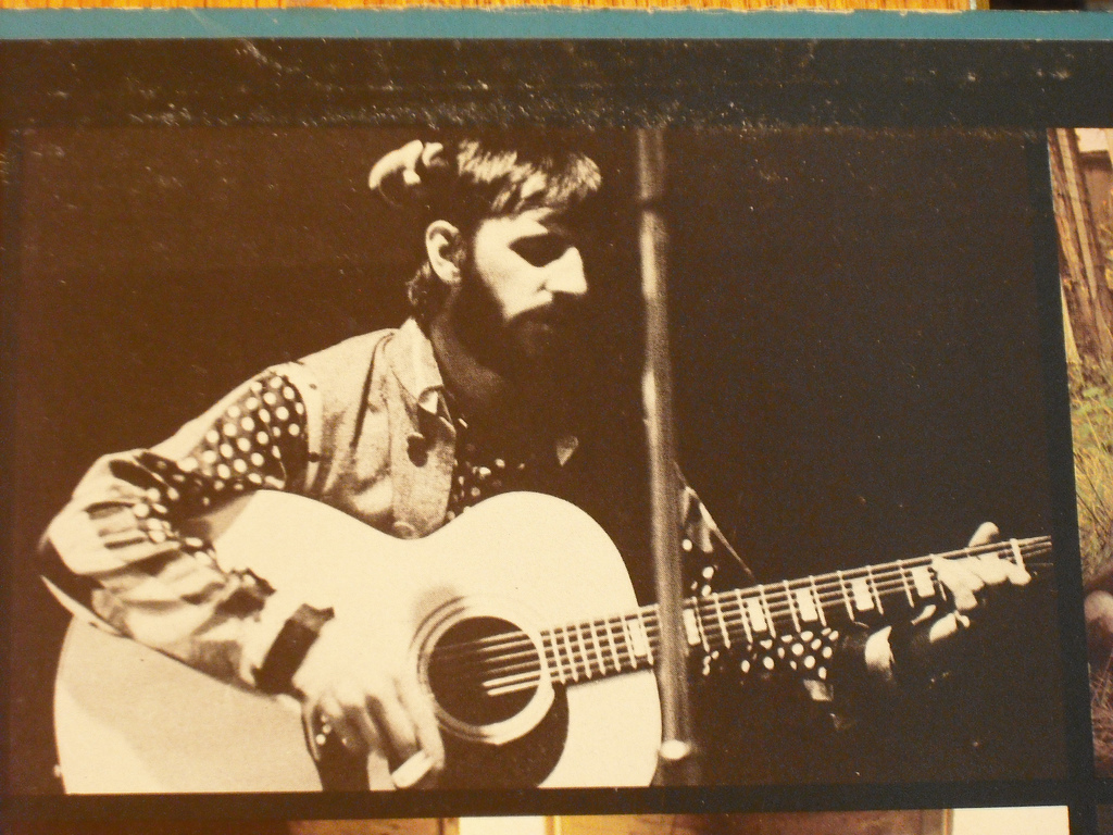 ringo+guitar.jpg