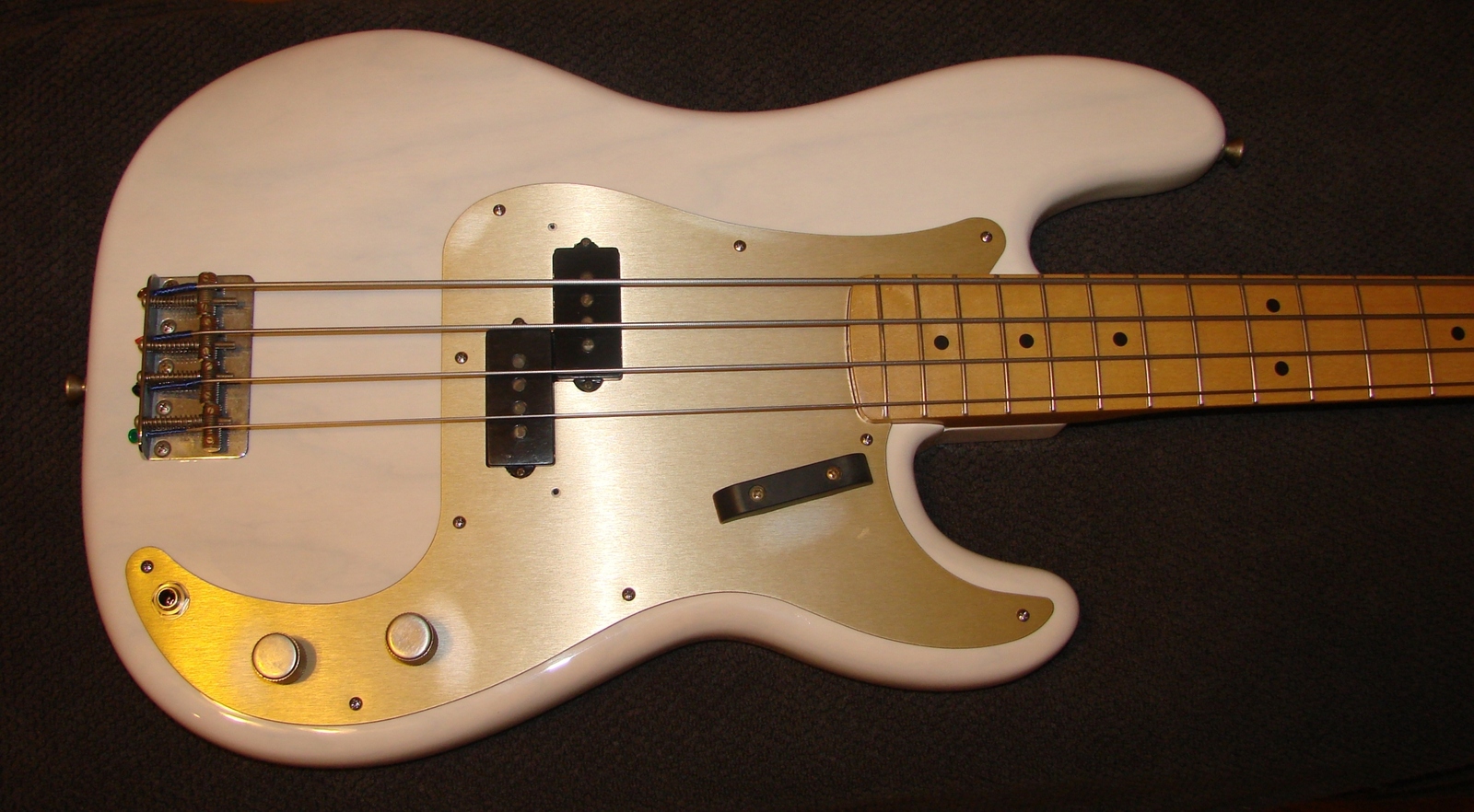 road-worn-pickguard-reduced.jpg