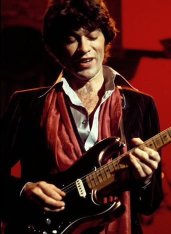 robbie-robertson-02.png