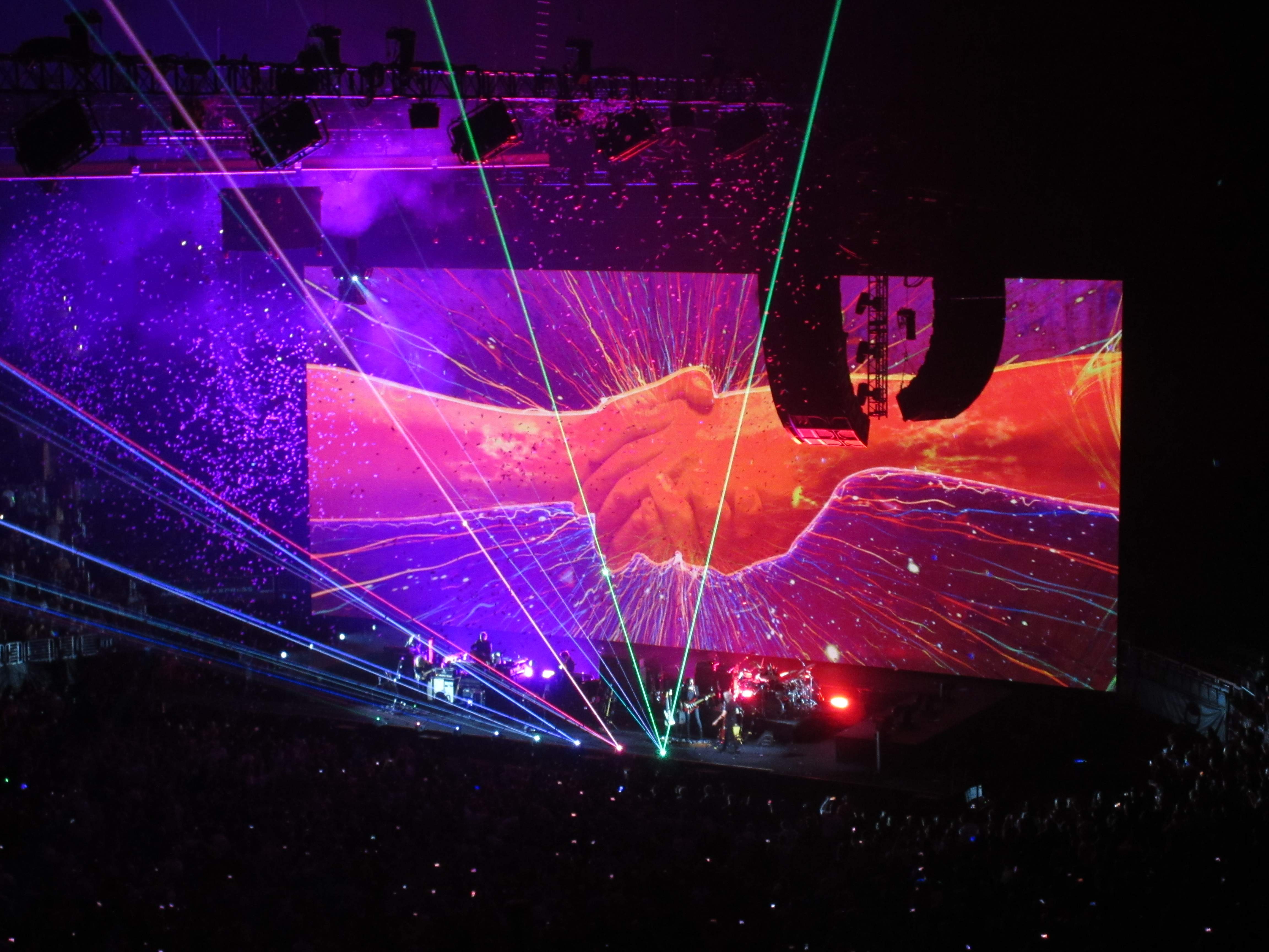 Roger Waters Staples.JPG