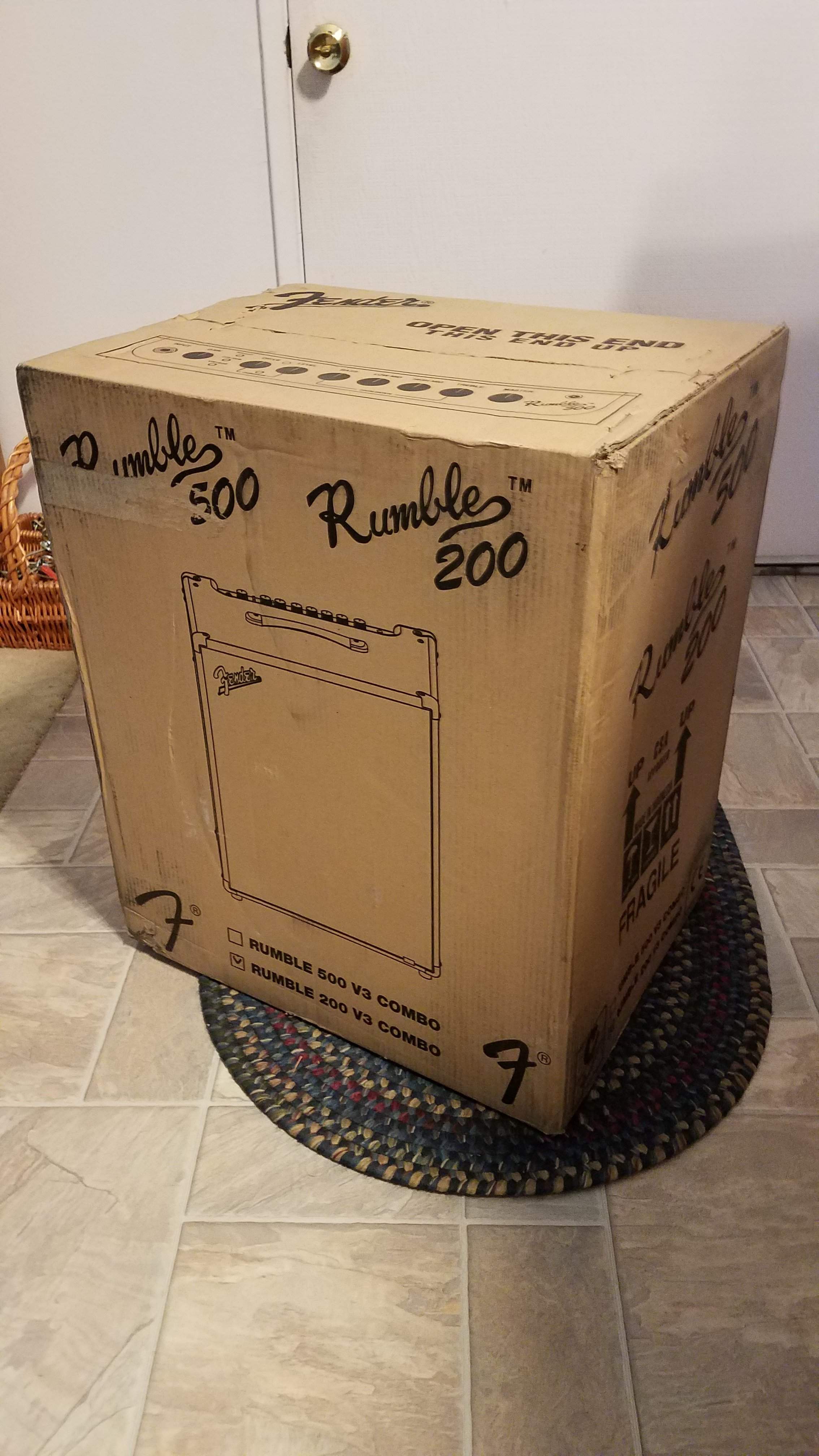 Rumble 200 in box.jpg