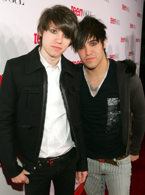 Ryan_Ross_and_Pete_Wentz--large-msg.jpg