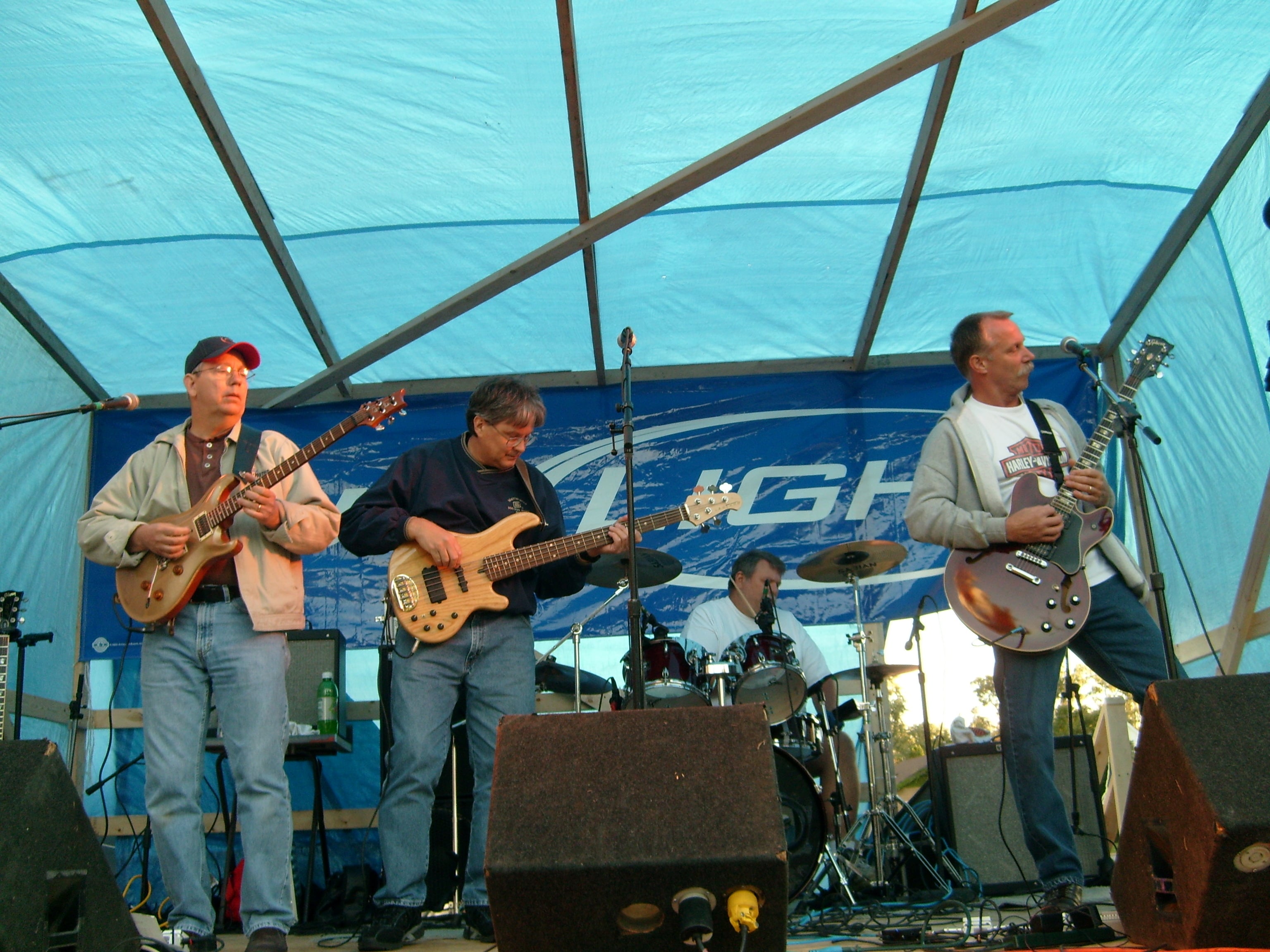 S7300012.JPG