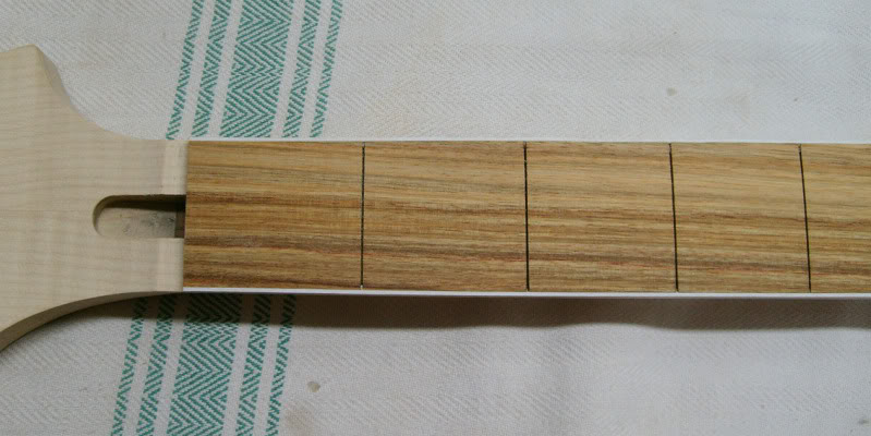 s7300246k.jpg