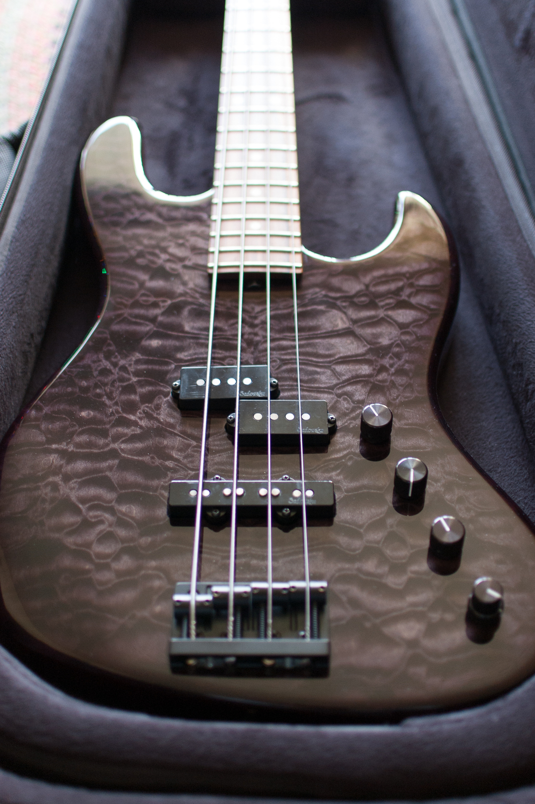 Sadowsky-5950-1.jpg