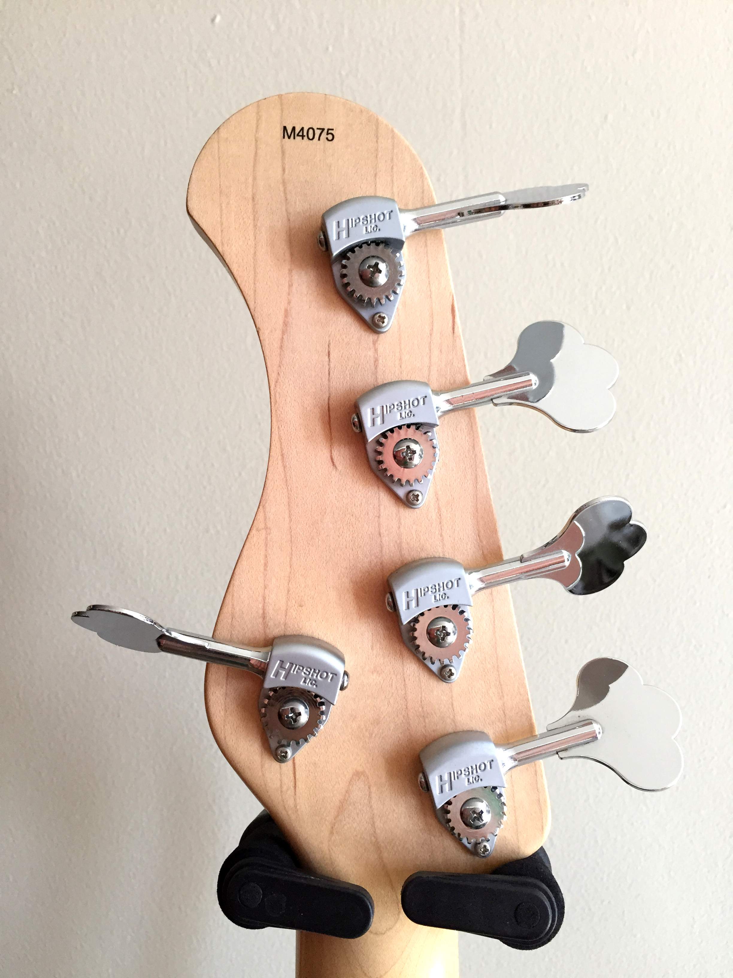 Sadowsky Back Headstock.jpg