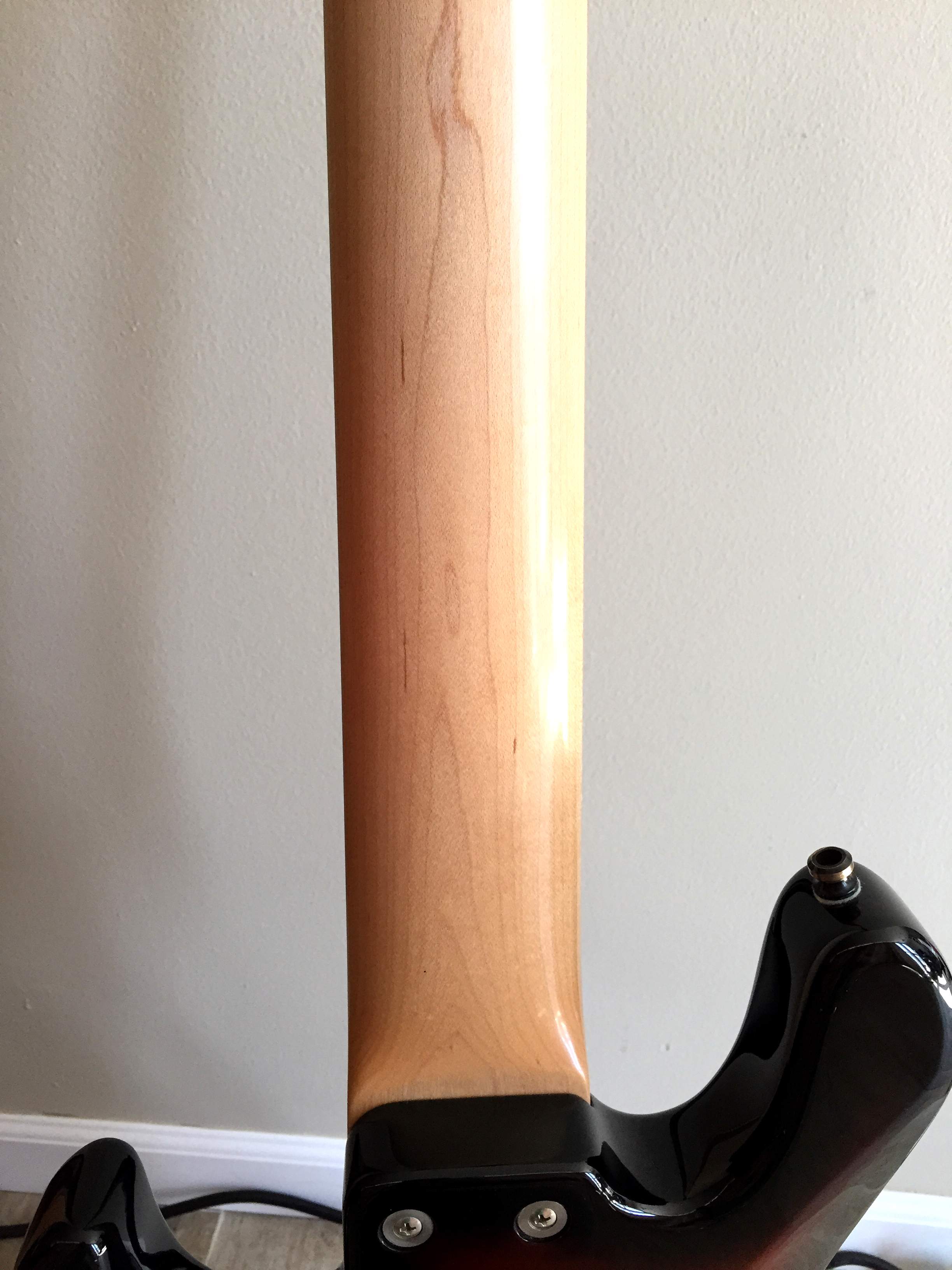 Sadowsky Back Neck.jpg