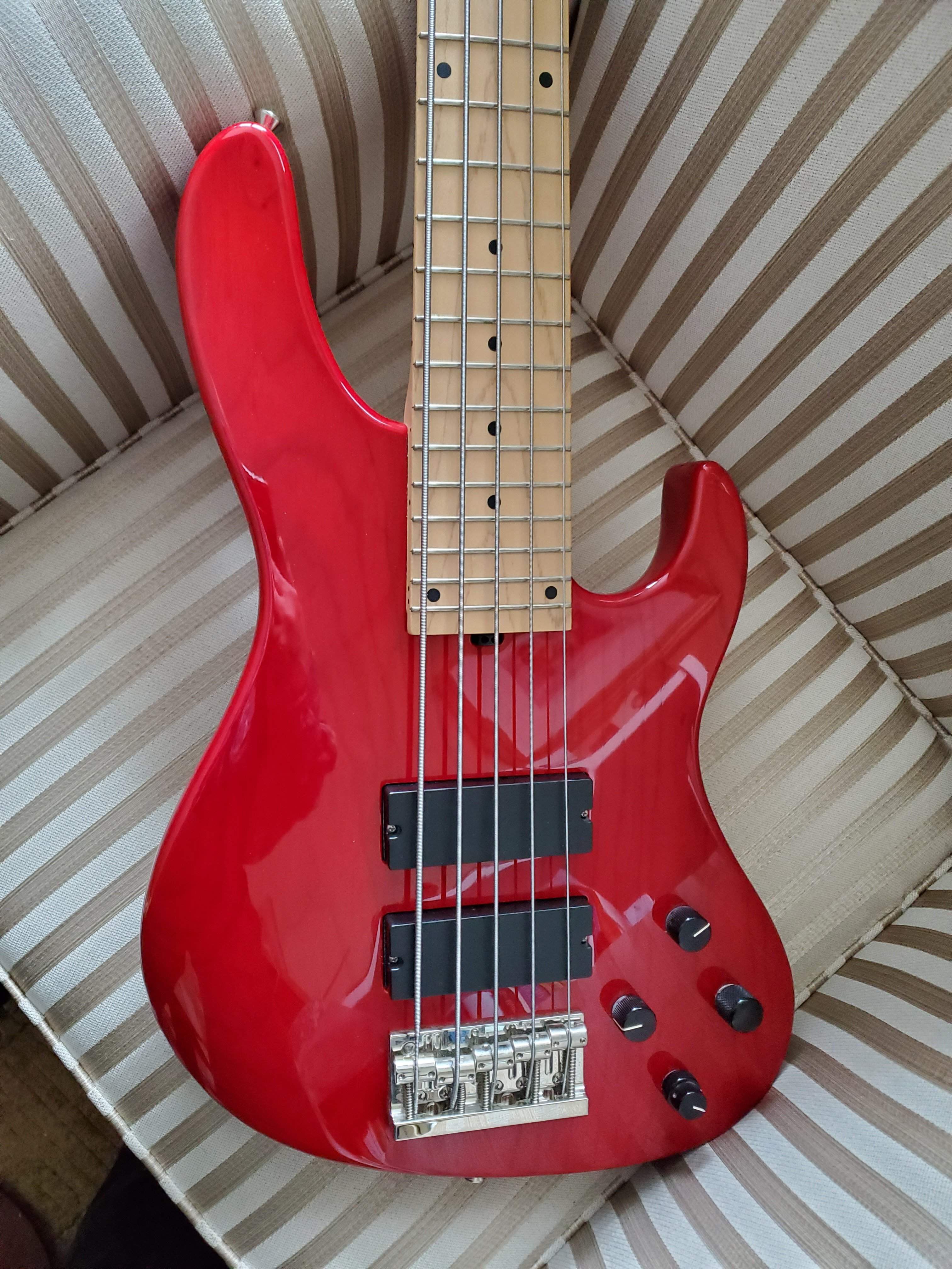 Sadowsky body.jpg