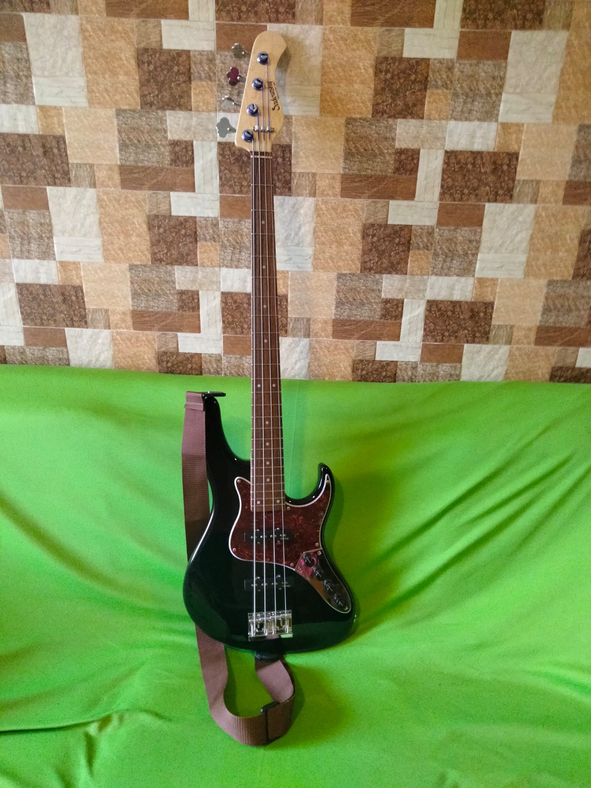 Sadowsky.jpg