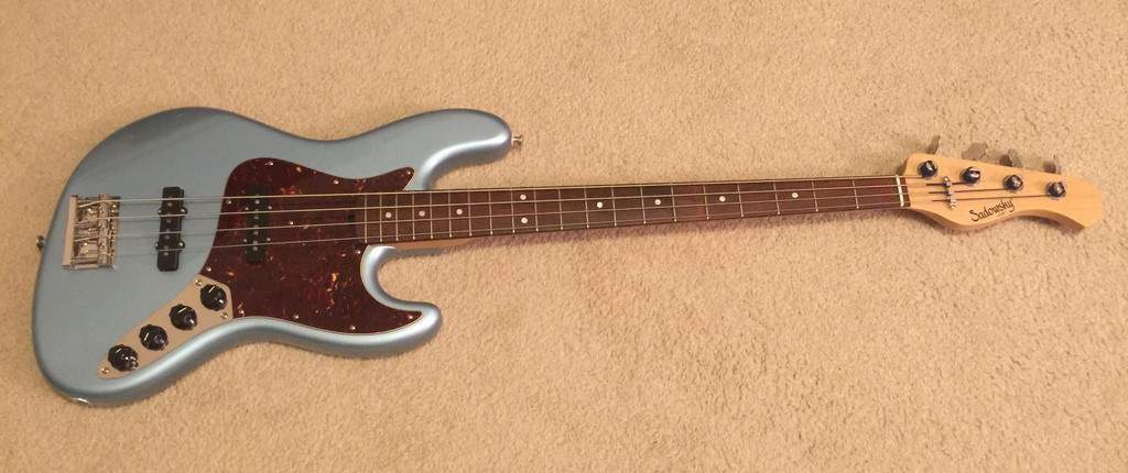 Sadowsky UV60_Full.jpg
