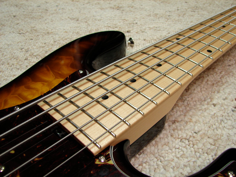 sadowsky_5249_3.jpg