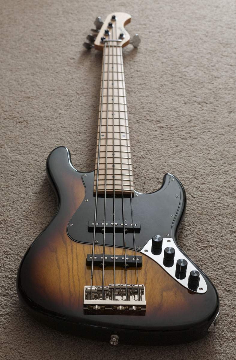 sadowsky_mv5.jpg