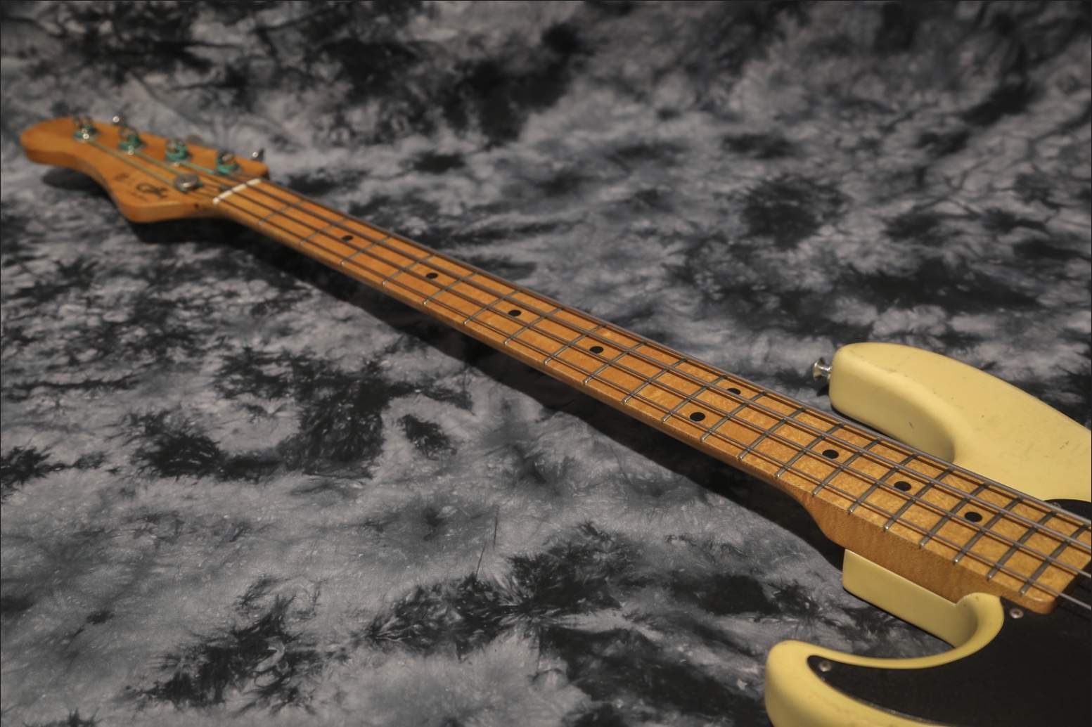 SB-1 neck.jpg