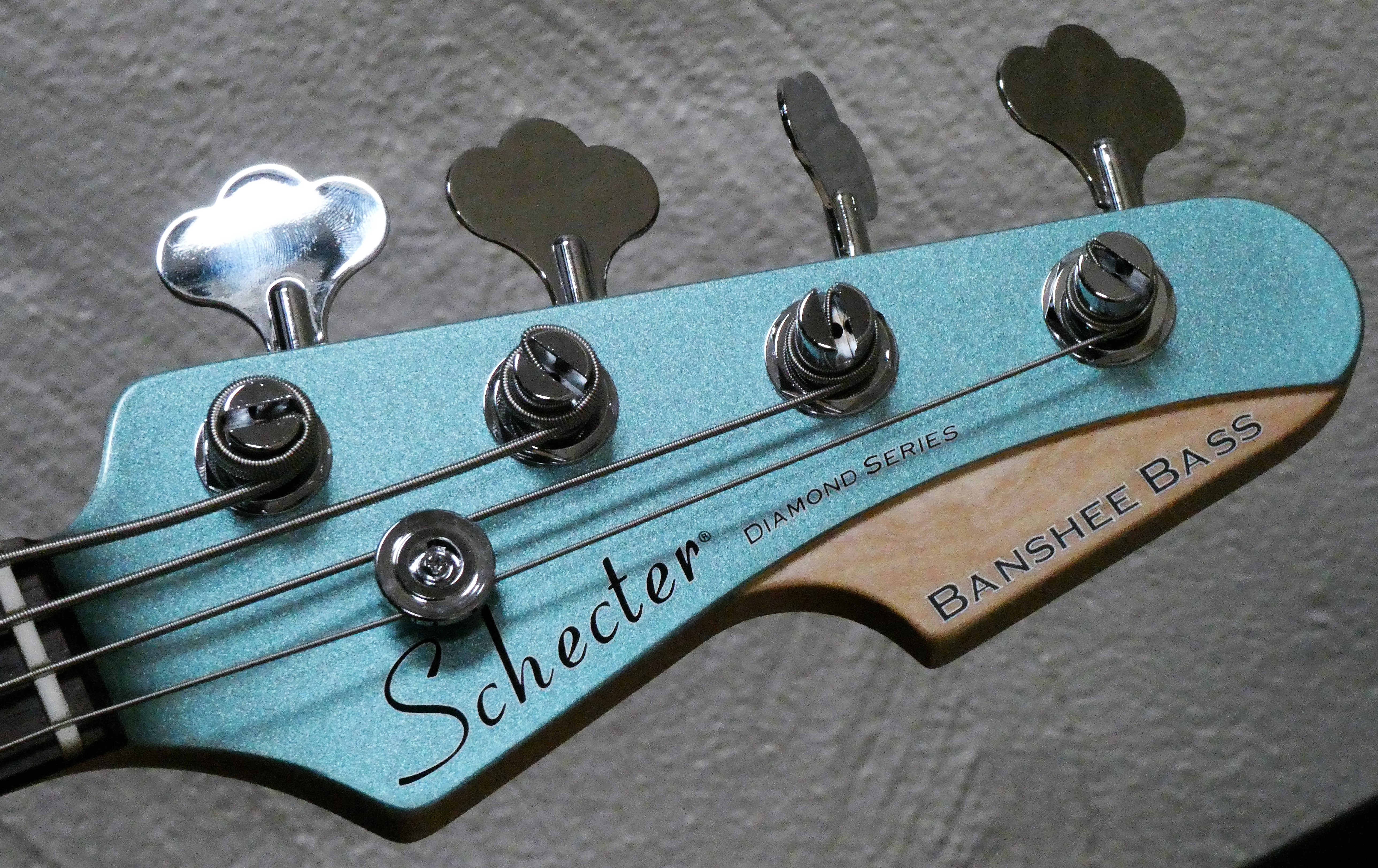 Schecter Banshee Bass (9).JPG