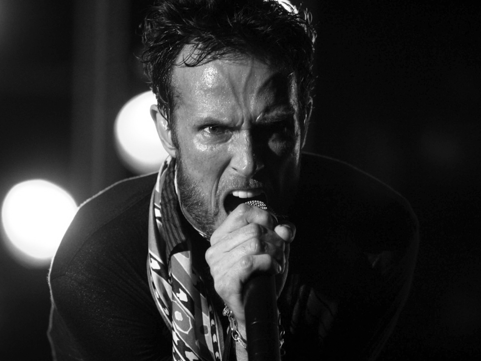 Scott-Weiland.gif