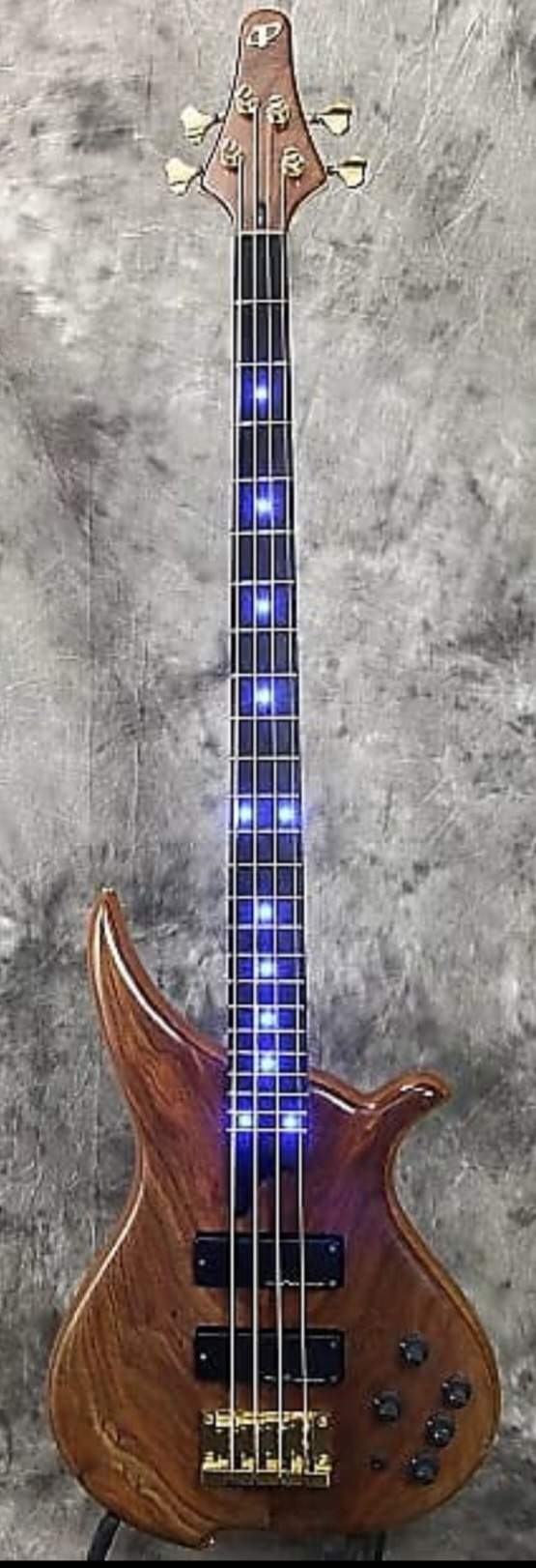 Screenshot_20220331-175447_Reverb.jpg