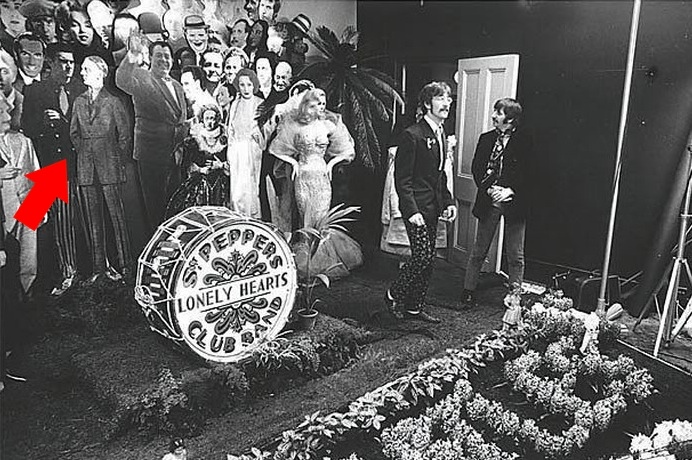 sgt_pepper_hitler2.jpg