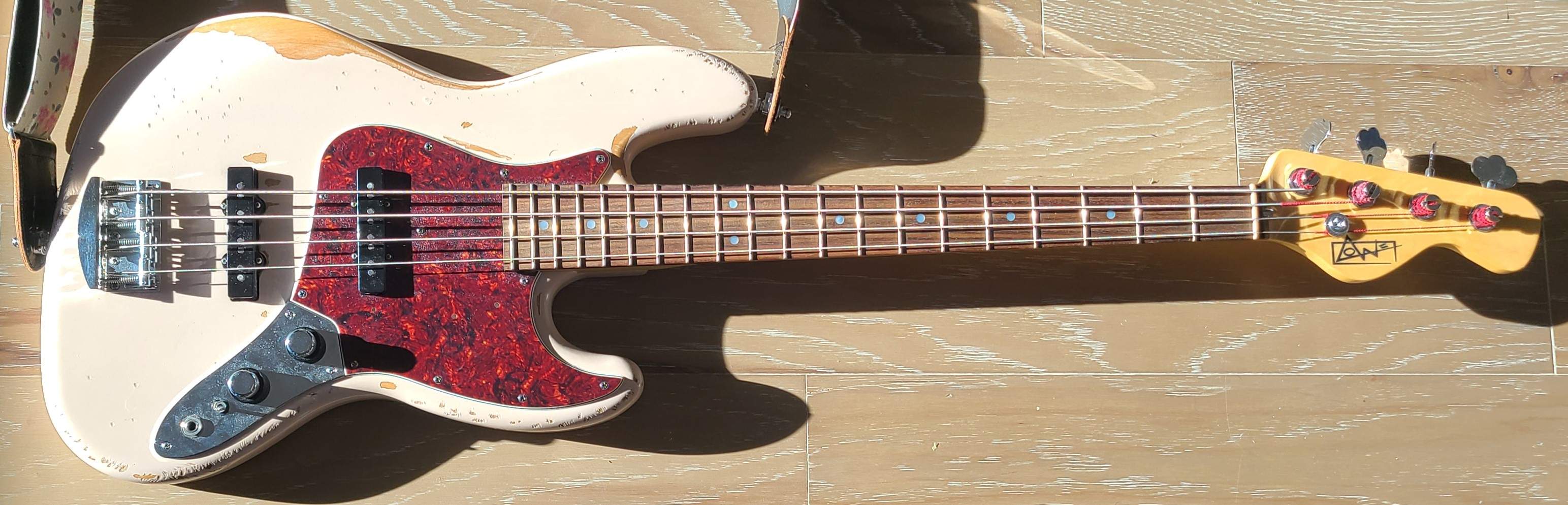 Shell Pink 62 Jazz.jpg