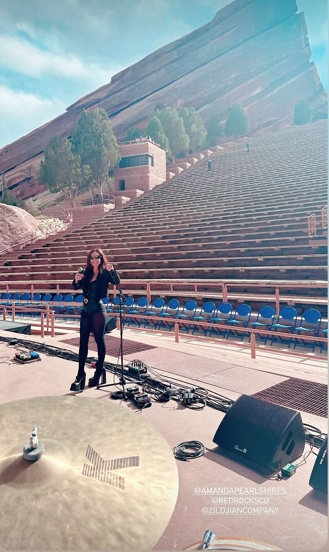 Shires red rocks.jpg