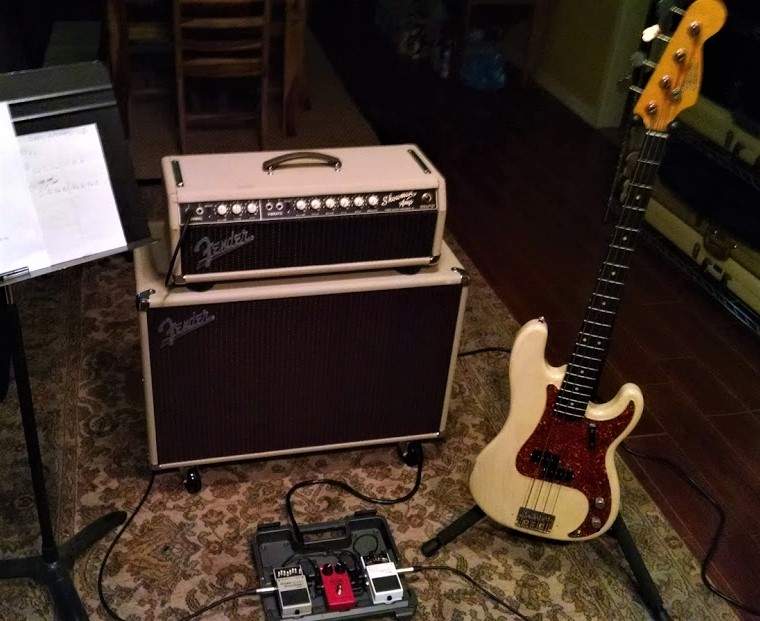 Showman + 1x15 cab.jpg
