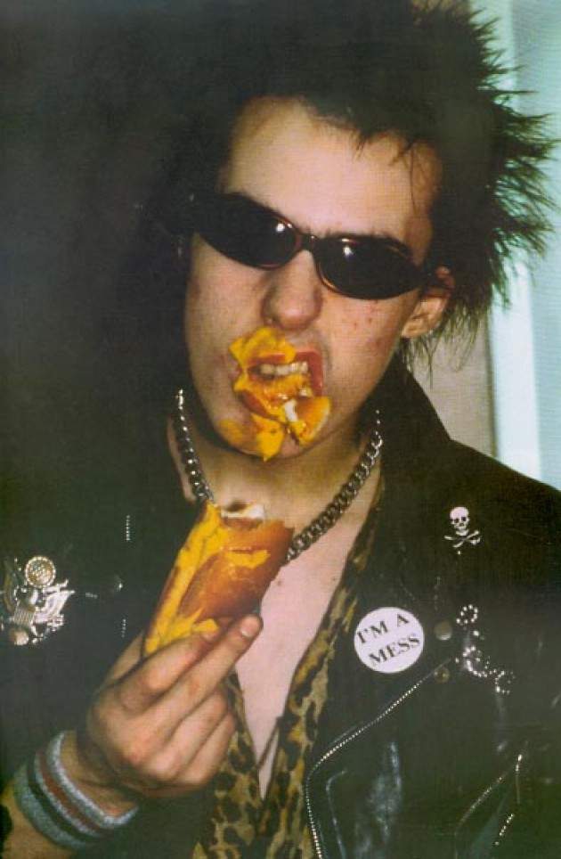 sid-vicious-e1317940790600-pizza-1.jpg