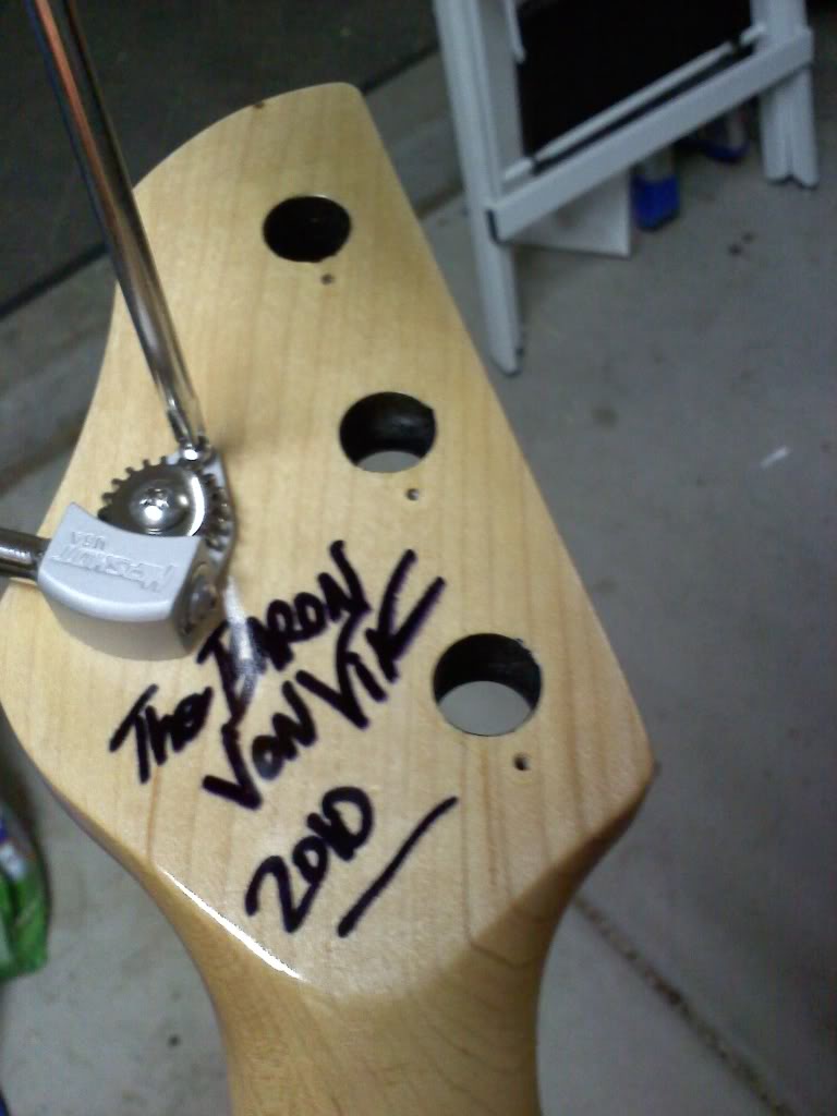 signature.jpg