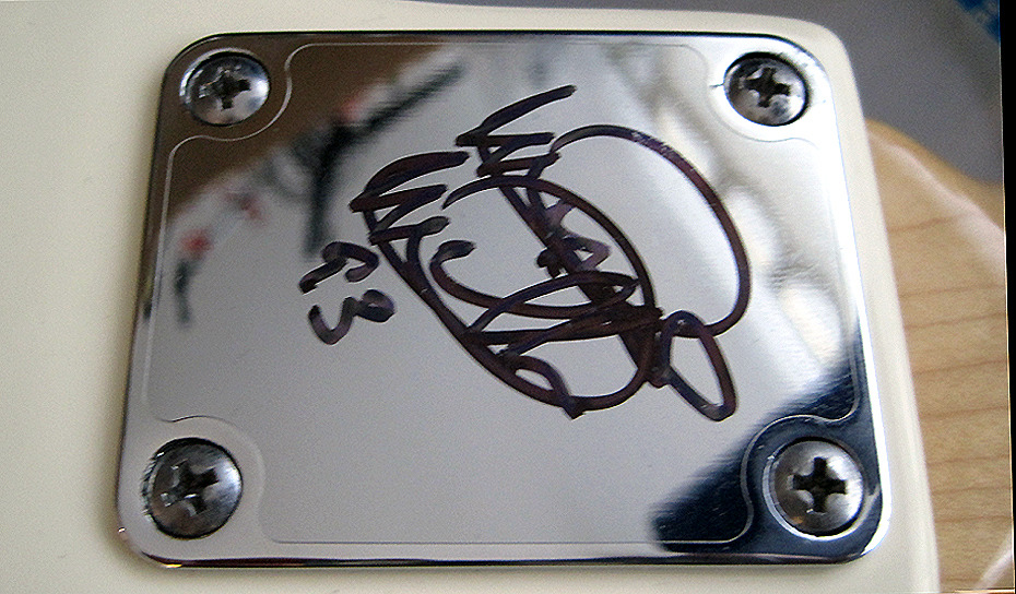 Signed_zpszrlf4ckg.jpg