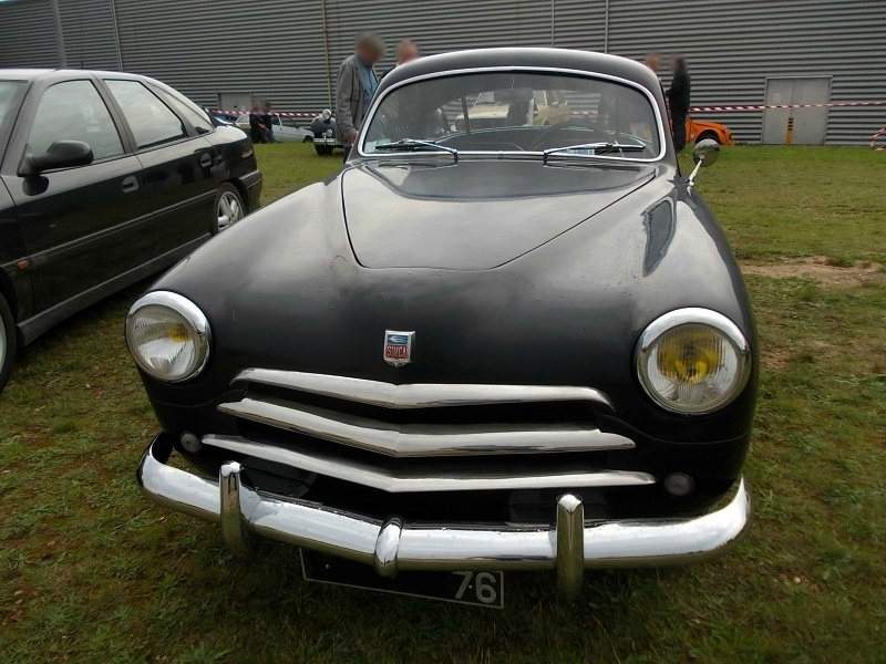 Simca 9 Sport Coupe 3.jpg
