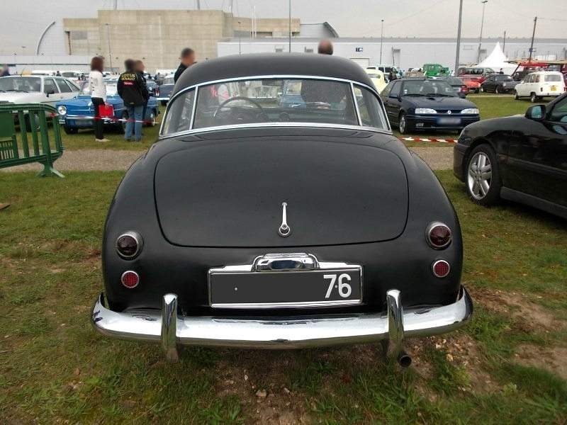 Simca 9 Sport Coupe 8.jpg