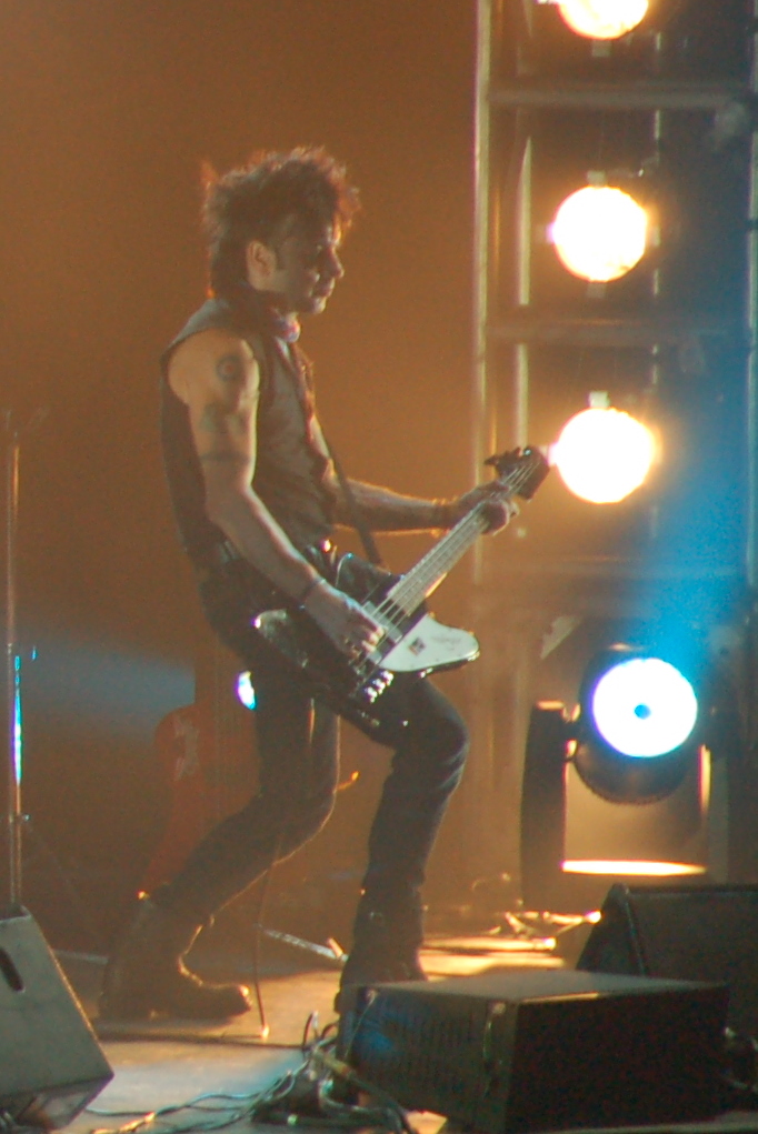Simon_Gallup_-_1st_August_2007.jpg