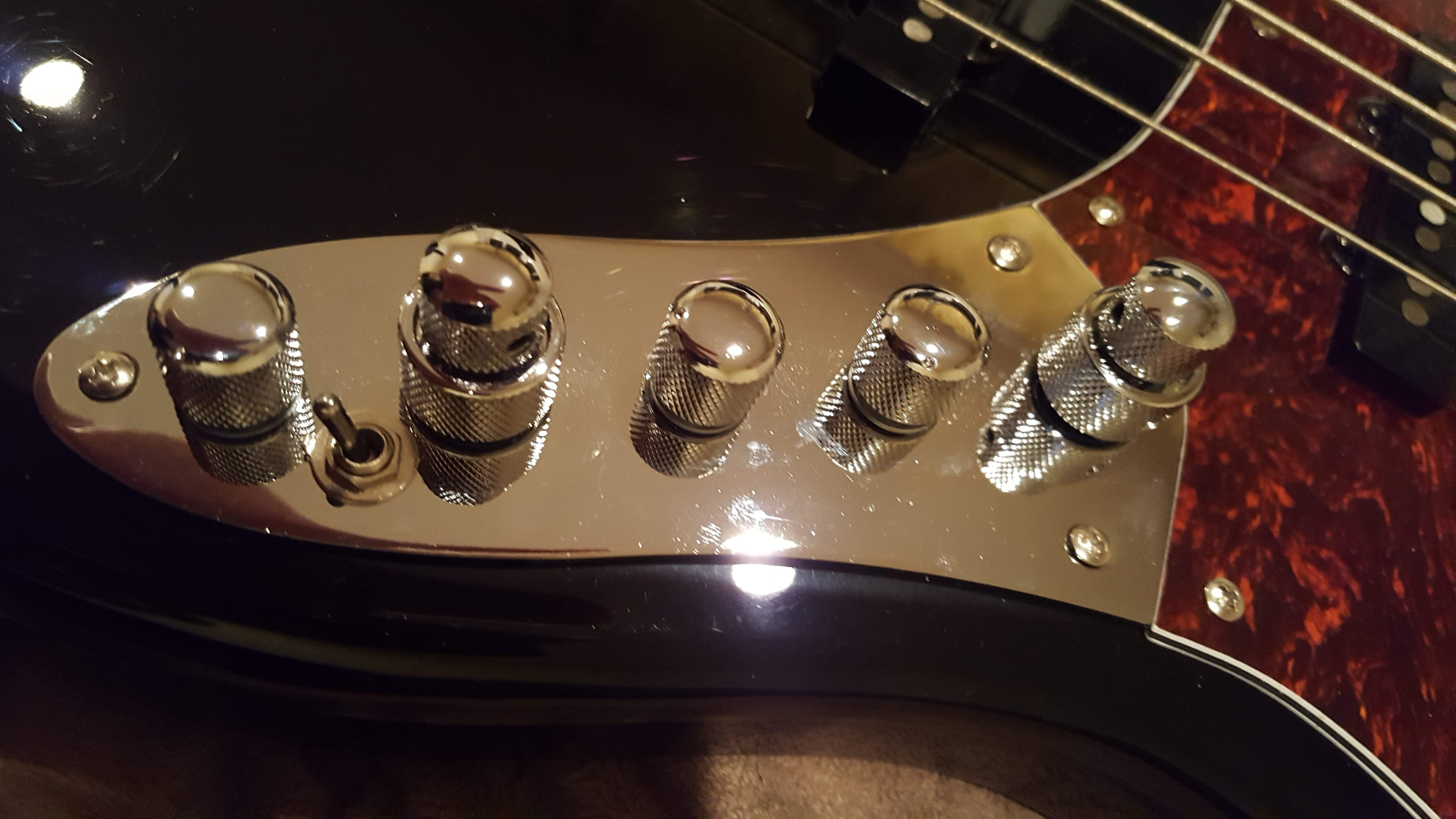 sire_knobs.jpg
