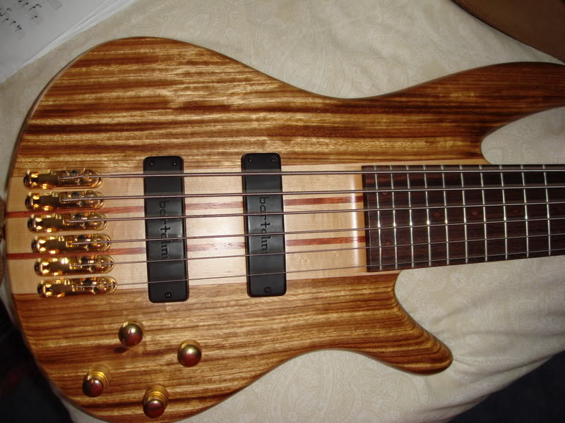 SixStringUpClose.jpg