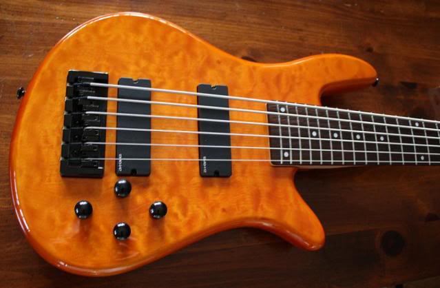 sixx002.jpg