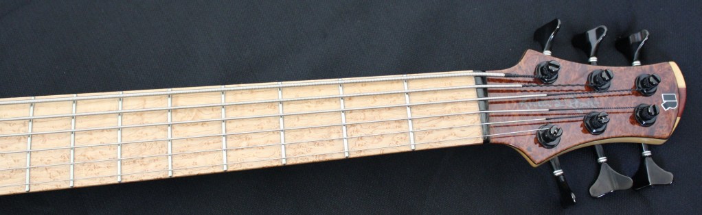 SKB30064654006.jpg