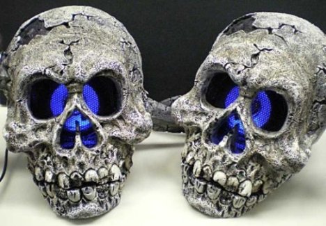 skull--computer-speakers.jpg