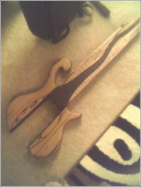 slottedfingerboardwithwings.jpg